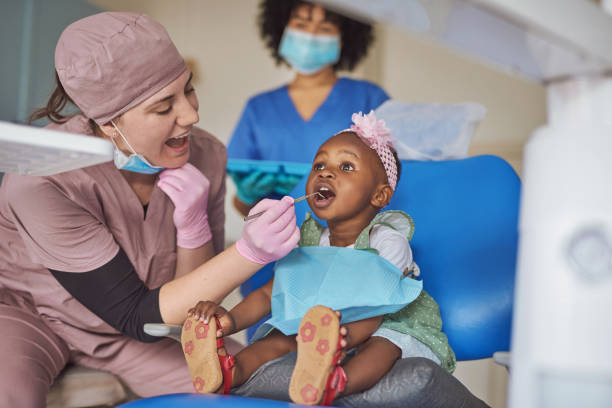 Best Tooth Extraction  in Deatsville, AL
